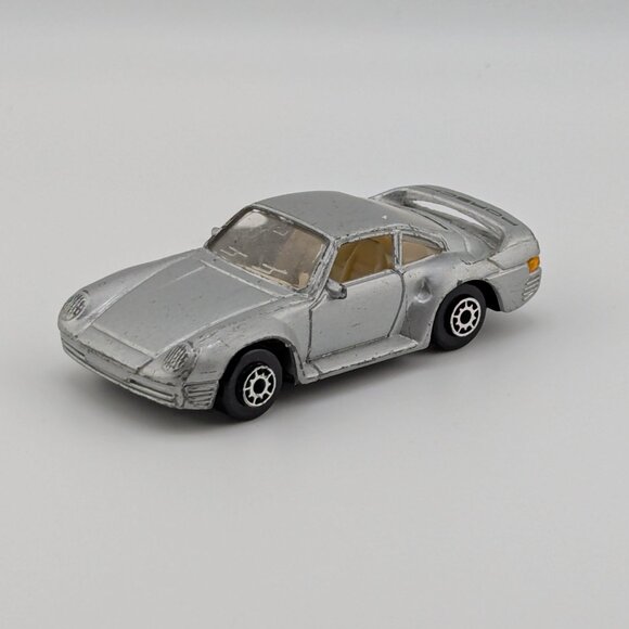 Maisto Porsche 959 Silver Diecast Car - Picture 2 of 5